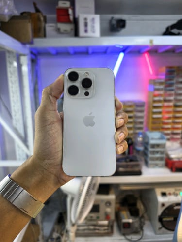 15 Pro 512GB eSim ស្អាត