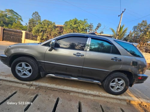2000 ប៉ុង 2 ហ្គាស់រួច