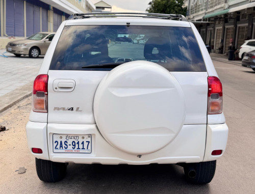 2001 - ប៉ុង​.1 ឡានថ្មី​