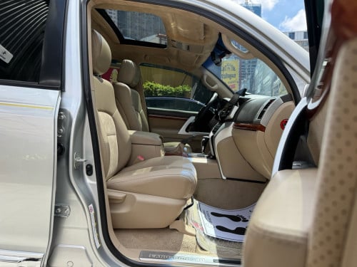 2013 Land Cruiser GX-R (2013年陸地巡洋艦GX-R)
