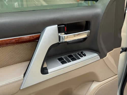 2013 Land Cruiser GX-R (2013年陸地巡洋艦GX-R)