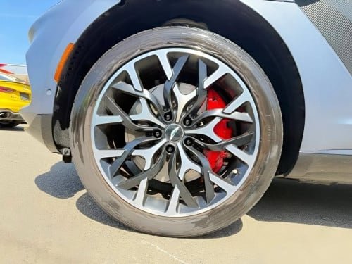 2021 Aston Martin DBX 4.0 V8
