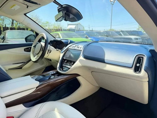 2021 Aston Martin DBX 4.0 V8