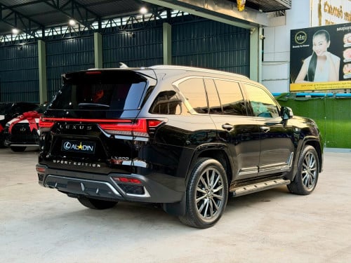 2022 Lx 600 F sport