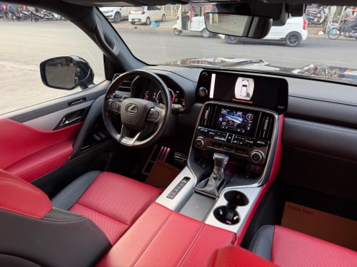 2022 Lx 600 F sport