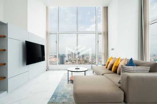 3 Bedroom Condo For Rent in BKK1
