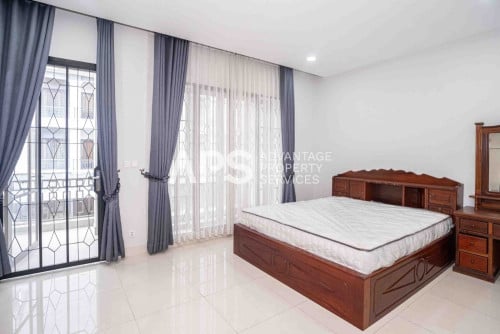 4 Bedroom Linkhouse For Sale - Borey Villa Town | Phnom Penh