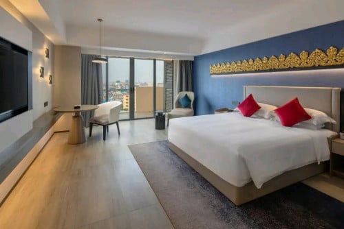 60$/Night-Deluxe King Room