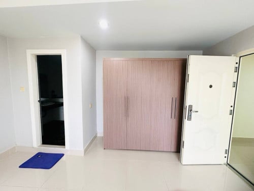 999 condo available for sale 2bedroom 2bathroom
