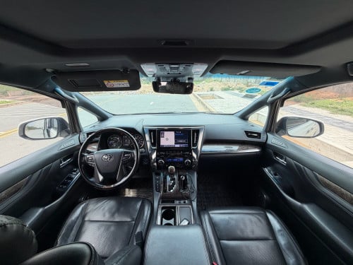 Alphard 2020 ពណ៍ស