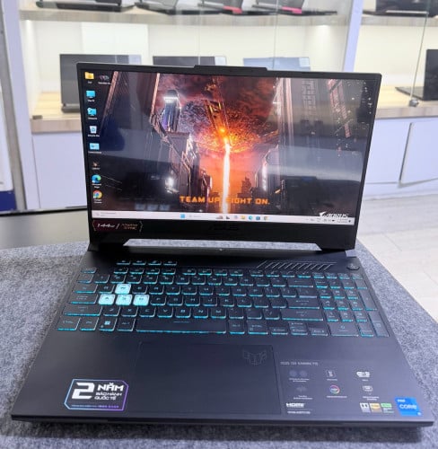 ASUS TUF FX507 (99%)/i5-12th/16GB/M.2 512GB/RTX3050(4G)/15.6”(144hz)/RGB