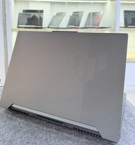 ASUS TUF FX507 (99%)/i5-12th/16GB/M.2 512GB/RTX3050(4G)/15.6”(144hz)/RGB