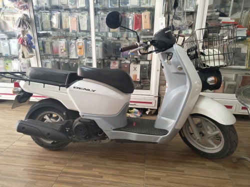BENLY 110cc ប្រាំងដៃសុីន តំលៃធូរ 086990168