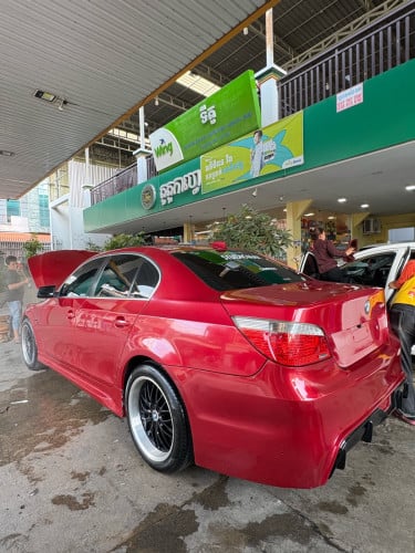 BMW E60 2004