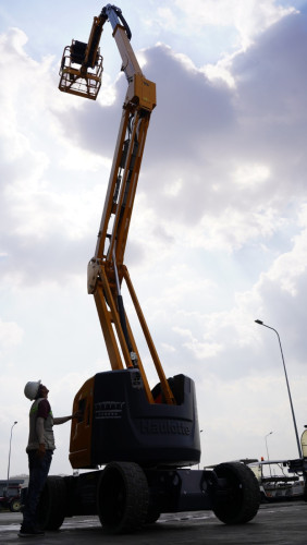 Boom Lift សម្រាប់ជួល