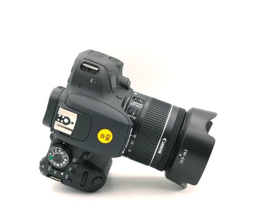 CANON EOS 800D KIT 18-55mm F/3.5-5.6 IS STM