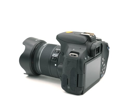 CANON EOS 800D KIT 18-55mm F/3.5-5.6 IS STM