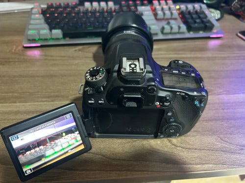 Canon EOS 80D + len 18mm-135mm+32G storage