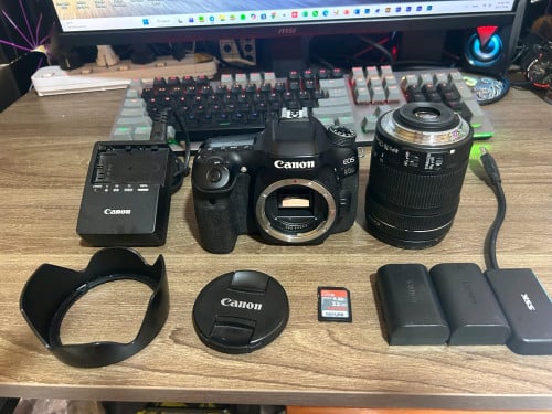 Canon EOS 80D + len 18mm-135mm+32G storage