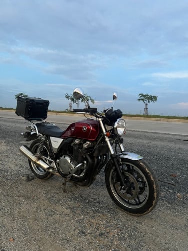 CB1100 ម្ចាស់ដើម plate number 1MM-….