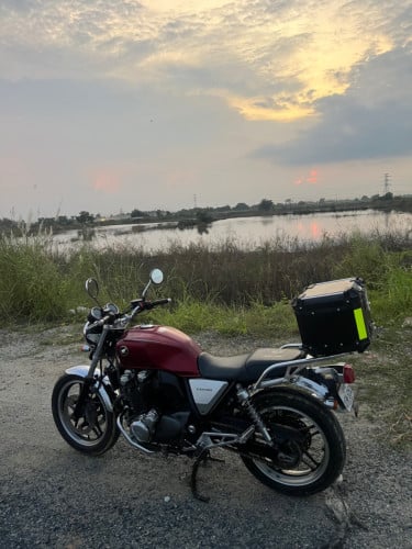 CB1100 ម្ចាស់ដើម plate number 1MM-….
