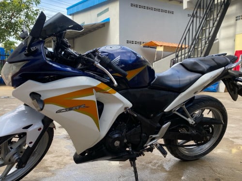 CBR 250R Year 2014 ABS មាន ID ត្រឹមត្រូវ