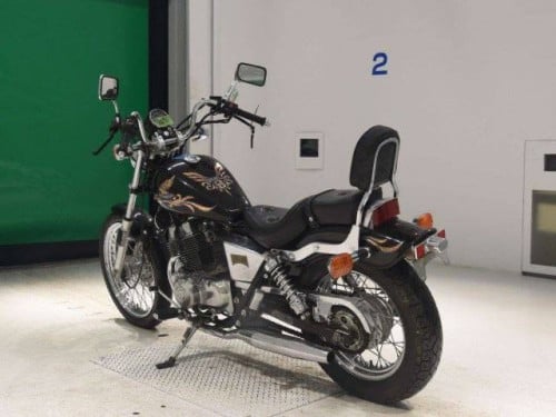 CD 125, Rebel