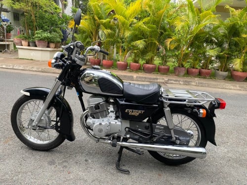 CD 125, Rebel
