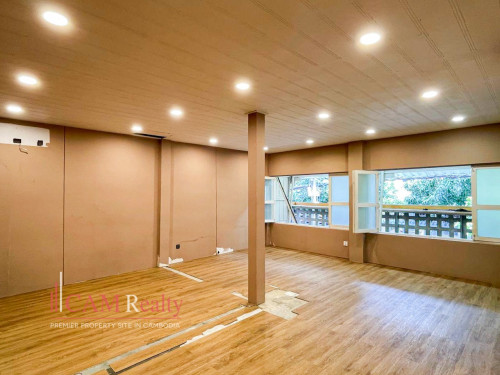 Commercial House For Rent in Tuol Tumpung