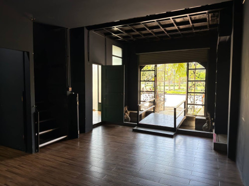 Commercial Shop For Rent Along Main Road Near Royal Palace and Naga, 02 Floors, 3,200$, Main Road