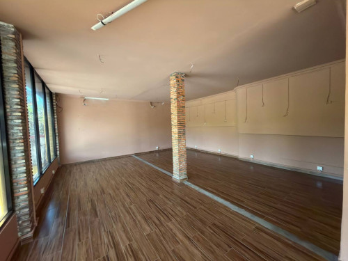Commercial Shop For Rent Along Main Road Near Royal Palace and Naga, 02 Floors, 3,200$, Main Road