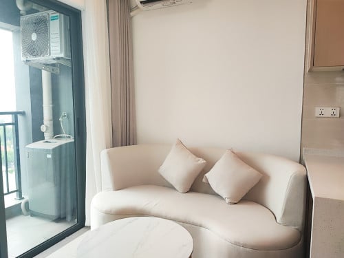 Condo 1Bed for rent in 60m road to Airport