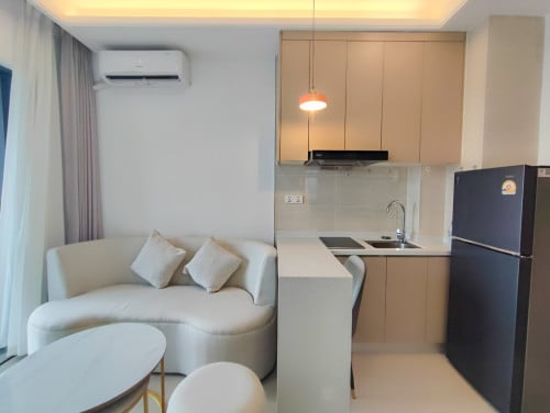 Condo 1Bed for rent in 60m road to Airport