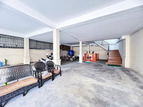 Cozy 1 Bedroom Apartment for RENT near TK Avenue