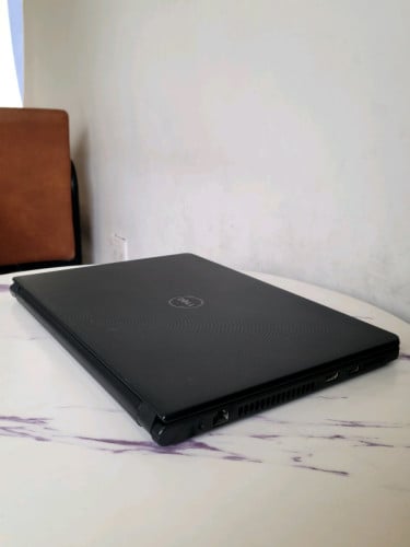 Dell Inspiron 14 នៅថ្មីស្អាត កម្លាំងម៉ាស៊ីនខ្លាំងលក់ធូរៗ