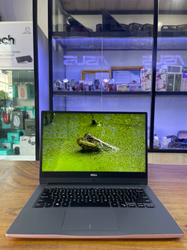 Dell laptop  Inspiron 7472 pink silver gold color
