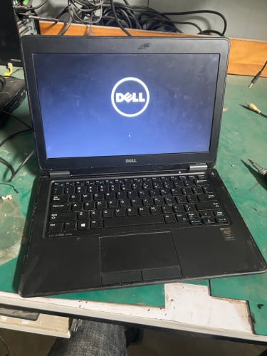 Dell latitude E7250 i5-5th