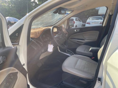 Ford Ecosport 014 Full Option ម្ចាស់ដើមទី1 ទឹកថ្នាំZinម៉ាជុំ