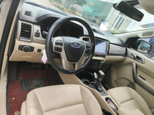 ford everest019