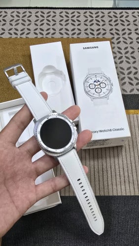 Galaxy watch 8 Classic 46mm white 99% 249$