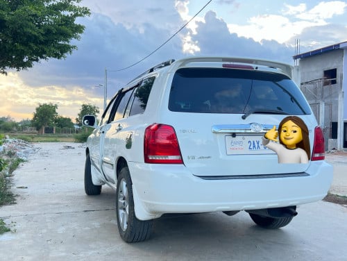 Highlander03v6ប៉ុង2ប្រភេទឡានស្អាត អត់ពុកអត់ច្រេះម៉ាសុីនប្រអប់លេខអេម