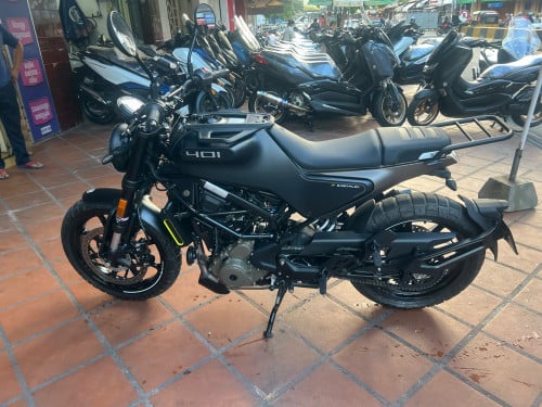 HUSQVARNA SVARTPILEN សេរី2022