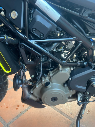 HUSQVARNA SVARTPILEN សេរី2022