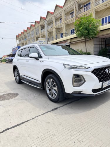 Hyundai Santa Fe 019 ម៉ាស៊ូត កៅអីបីជួរ full option ឡានក្រុមហ៊ុន Camera360