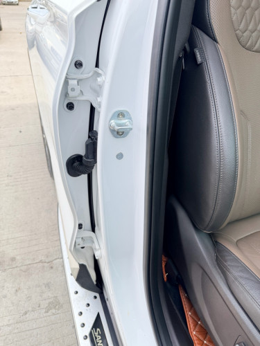 Hyundai Santa Fe 019 ម៉ាស៊ូត កៅអីបីជួរ full option ឡានក្រុមហ៊ុន Camera360