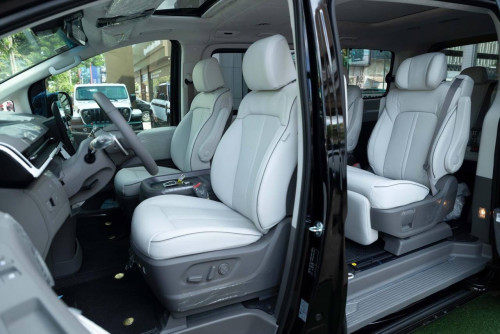Hyundai Staria lounge