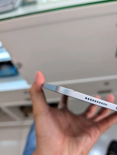 iPad Mini 7 128GB WiFi ស្នាមតួរ