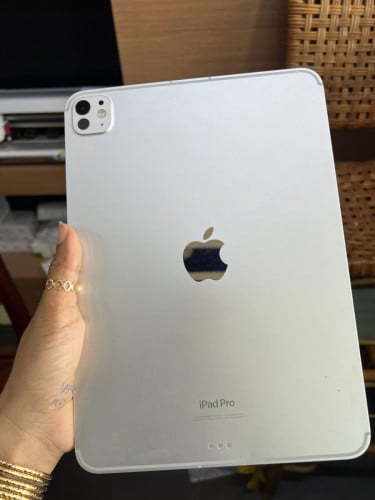 iPad Pro M4 256G 839$ (11inc) Sim + WiFi
