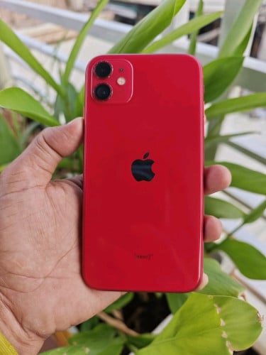 iPhone 11 64G អេក្រង់ហ្សុីន អត់ស្កេន(វៃដូរបាន)👉$125