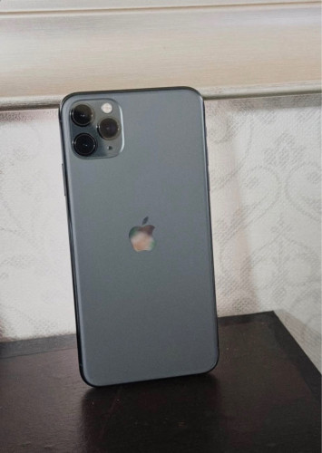 iPhone 11 Pro Max 256GB 98% 215$